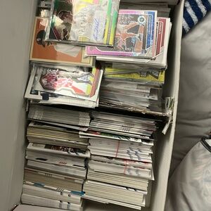 Sports cards (baseball,basketball,soccer,football) cards range from 10-1800